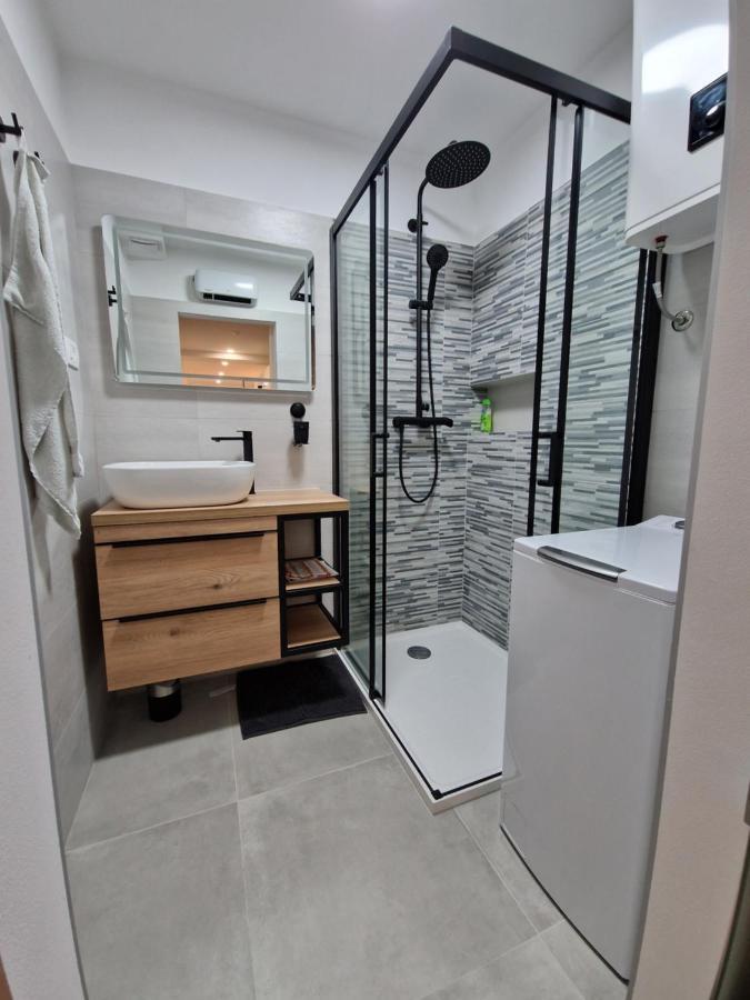 Apartment Cvita In City Center Split Exterior photo
